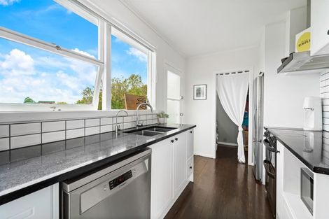 Photo of property in 31 Brightside Road, Stanmore Bay, Whangaparaoa, 0932