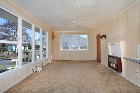 Photo of property in 42 Robinson Crescent, Westbrook, Palmerston North, 4412