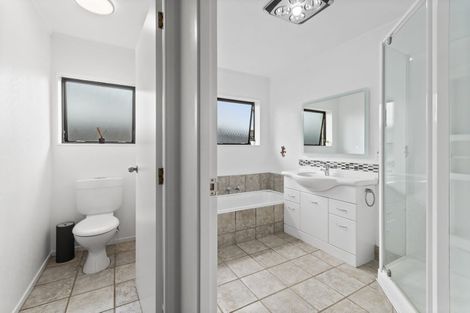 Photo of property in 13c Nelson Street, Papakura, 2110