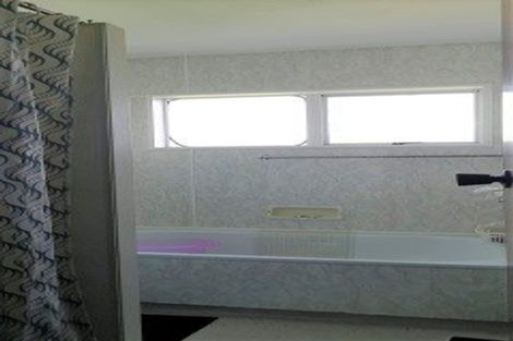 Photo of property in 1/31 Mana Avenue, Titahi Bay, Porirua, 5022