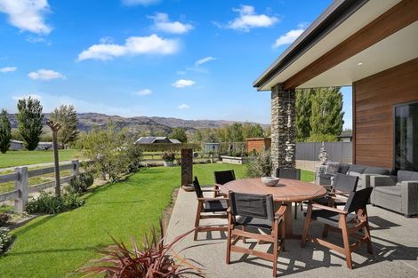 Photo of property in 54 Stratford Drive, Mount Pisa, Cromwell, 9383