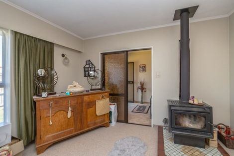 Photo of property in 4 Feist Street, Carterton, 5713