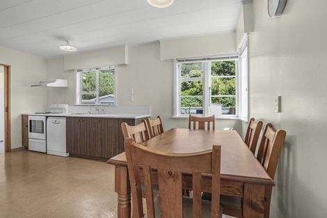 Photo of property in 52 Dover Road, Wainuiomata, Lower Hutt, 5014