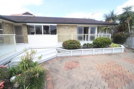 Photo of property in 6 Silkwood Grove, Totara Heights, Auckland, 2105