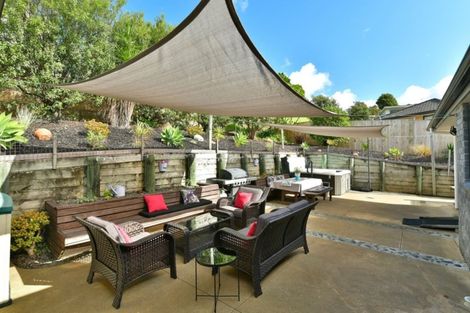 Photo of property in 11 Roberta Crescent, Orewa, 0931