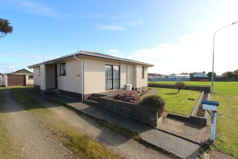 Photo of property in 21 Kinmont Crescent, Newfield, Invercargill, 9812
