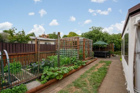 Photo of property in 251 Shakespeare Street, Leamington, Cambridge, 3432