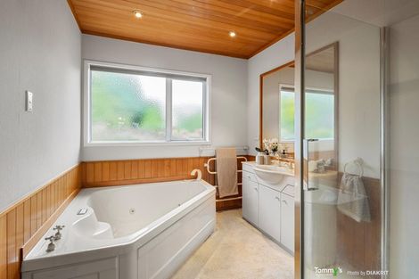 Photo of property in 7 Nuffield Street, Tawa, Wellington, 5028