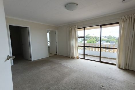 Photo of property in 94 Langana Avenue, Browns Bay, Auckland, 0630