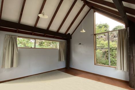 Photo of property in 33 Reynolds Place, Torbay, Auckland, 0630