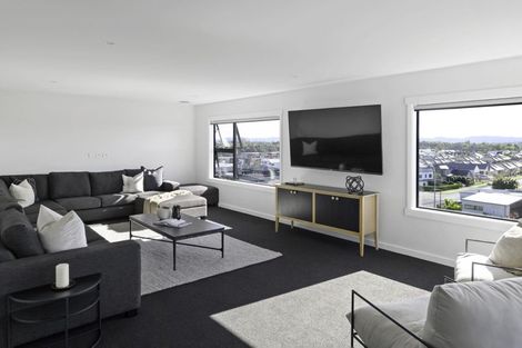 Photo of property in 8 Dulverton Rise, Flagstaff, Hamilton, 3210