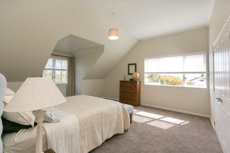 Photo of property in 7-9 Veale Road, Frankleigh Park, New Plymouth, 4310