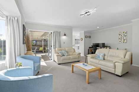 Photo of property in 2 Lasiandra Place, Mount Maunganui, 3116