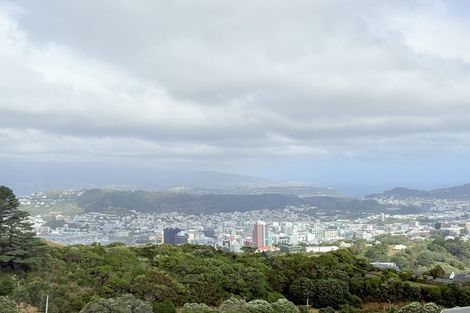 Photo of property in 2 Flint Way, Northland, Wellington, 6012