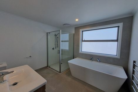 Photo of property in 27 Bill Miller Drive, Papamoa, 3118