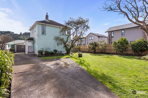 Photo of property in 15 Pearce Crescent, Taita, Lower Hutt, 5011