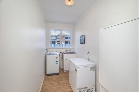 Photo of property in 69 Winchester Street, Levin, 5510