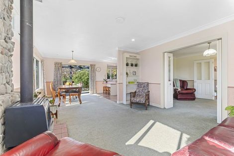 Photo of property in 95a Barrett Road, Whalers Gate, New Plymouth, 4310