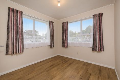 Photo of property in 24 Laurina Road, Sunnynook, Auckland, 0620