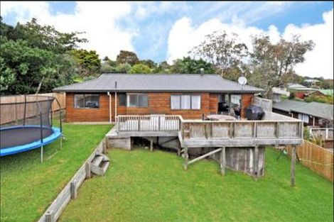 Photo of property in 3 Brian Crescent, Stanmore Bay, Whangaparaoa, 0932