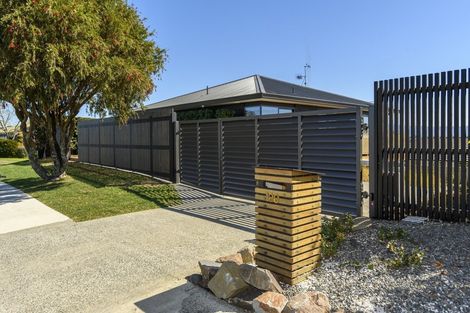 Photo of property in 100 Hamurana Road, Omokoroa, 3114