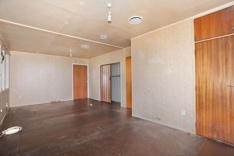 Photo of property in 42 Robinson Crescent, Westbrook, Palmerston North, 4412