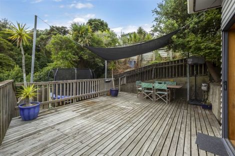 Photo of property in 21 Kiriwai Road, Paremata, Porirua, 5024