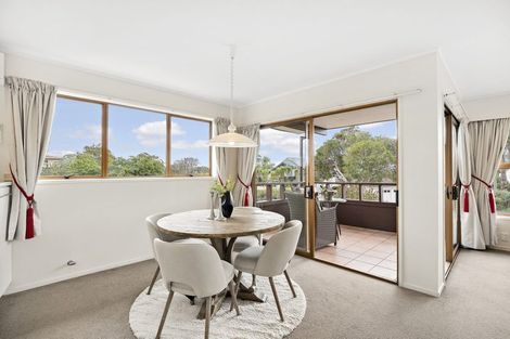 Photo of property in 2/115 Clovelly Road, Bucklands Beach, Auckland, 2012