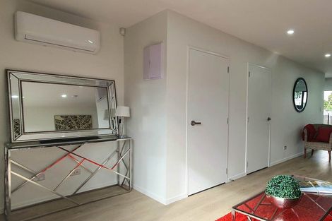 Photo of property in 3 Valour Lane, Papakura, 2110