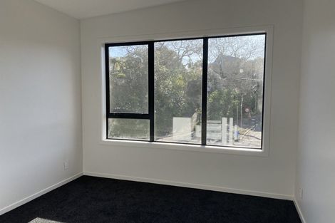 Photo of property in 30a Collins Avenue, Tawa, Wellington, 5028