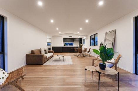 Photo of property in 17 Freyberg Road, Fairfield, Dunedin, 9018