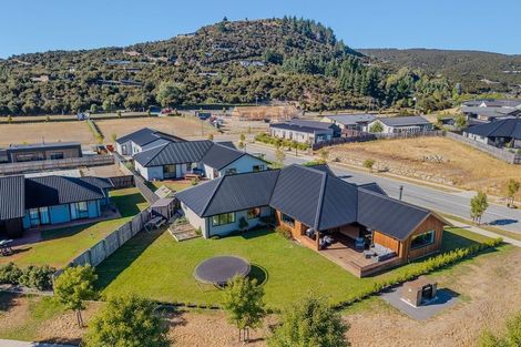 Photo of property in 6 Rua Street, Albert Town, Wanaka, 9305