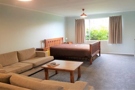 Photo of property in 2 Livet Place, Papakowhai, Porirua, 5024