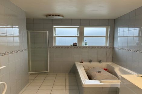 Photo of property in 2 Foyle Street, Island Bay, Wellington, 6023