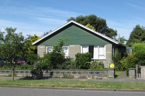 Photo of property in 34 Damien Place, Bromley, Christchurch, 8062