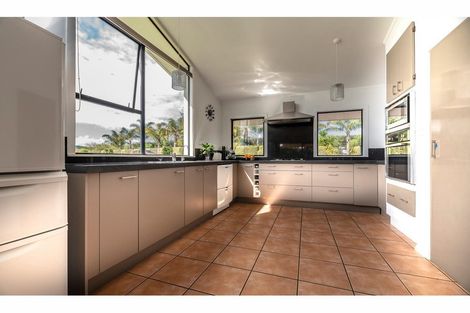 Photo of property in 38 Riddell Road, Kerikeri, 0230