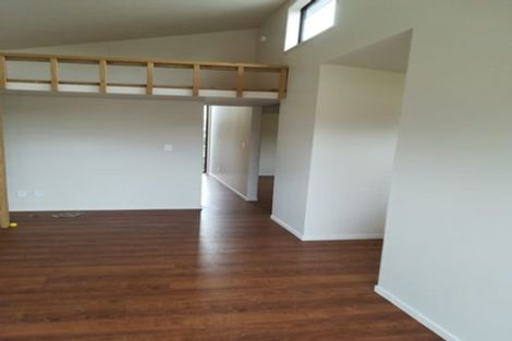 Photo of property in 70 Millbrook Road, Henderson, Auckland, 0612