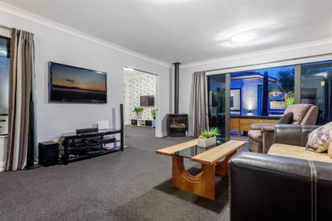 Photo of property in 47 Caspian Place, Papamoa Beach, Papamoa, 3118