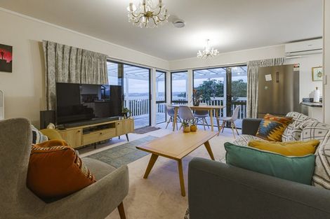 Photo of property in 107 Pah Road, Cockle Bay, Auckland, 2014