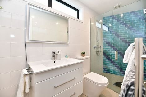 Photo of property in 61 Brian Crescent, Stanmore Bay, Whangaparaoa, 0932