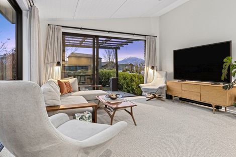 Photo of property in 2 Glen Dene Crescent, Wanaka, 9305