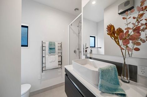 Photo of property in 2/98 Proctor Street, Papanui, Christchurch, 8053