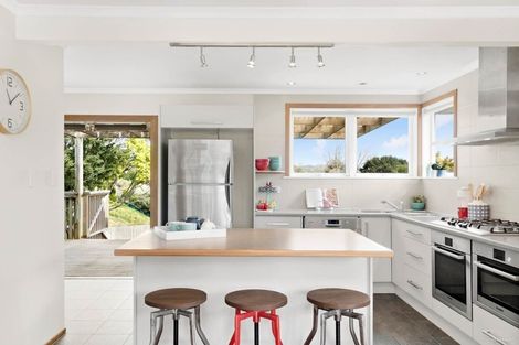 Photo of property in 17 Ranui Avenue, Ranui, Auckland, 0612