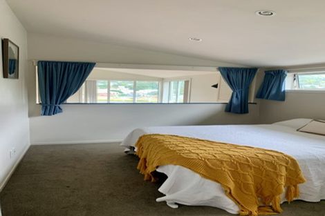 Photo of property in 9 Duncan Street, Tawa, Wellington, 5028