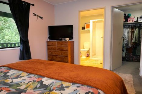 Photo of property in 95a Renown Road, Raumati South, Paraparaumu, 5032