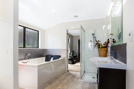 Photo of property in 77 Eskdale Road, Papakowhai, Porirua, 5024