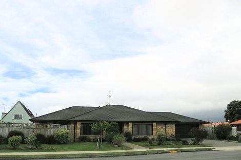 Photo of property in 27 Beach Haven Place, Paraparaumu Beach, Paraparaumu, 5032