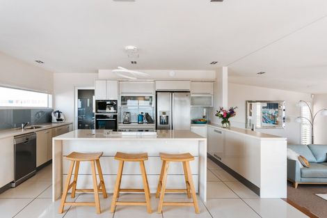 Photo of property in 1026b Papamoa Beach Road, Papamoa Beach, Papamoa, 3118