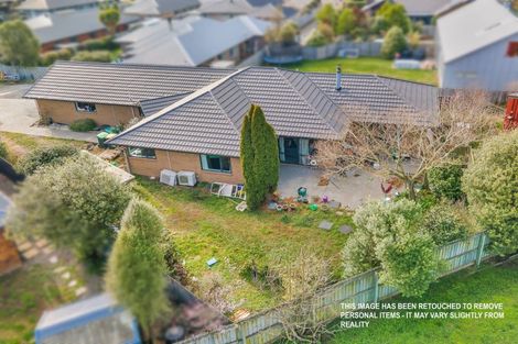 Photo of property in 17 Stanwood Grove, Darfield, 7510