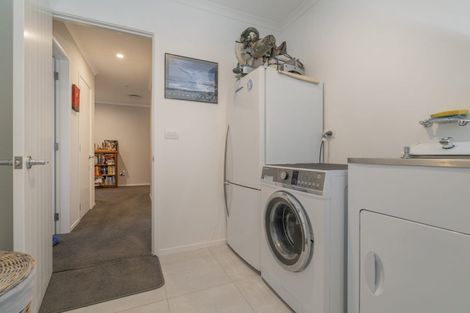 Photo of property in 14 Motukorure Parade, Cooks Beach, Whitianga, 3591